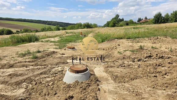 Na PREDAJ stavebný pozemok 726 m2, Nitra - Šúdol