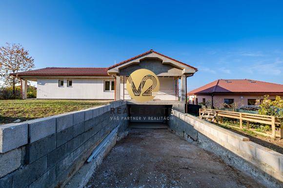 Na PREDAJ 5 i novostavba bungalov s garážou v Nitre